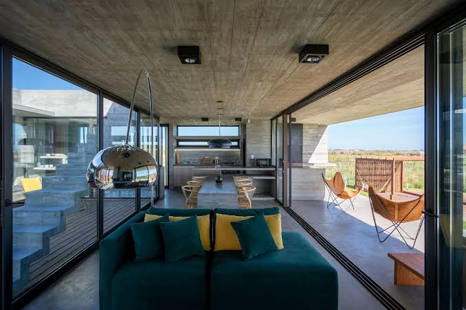 Climate-Based Home Design Adjustments for Hot, Cold, Humid, and Dry Regions Effectively