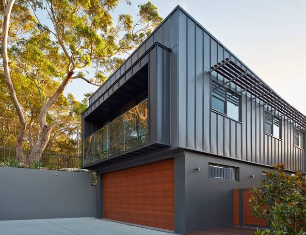Decorative Exterior Wall Cladding Options for Modern House Facades